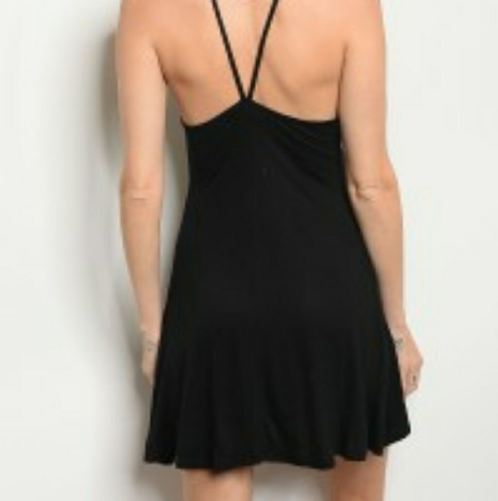 Basic black dress - Picture 2 of 5